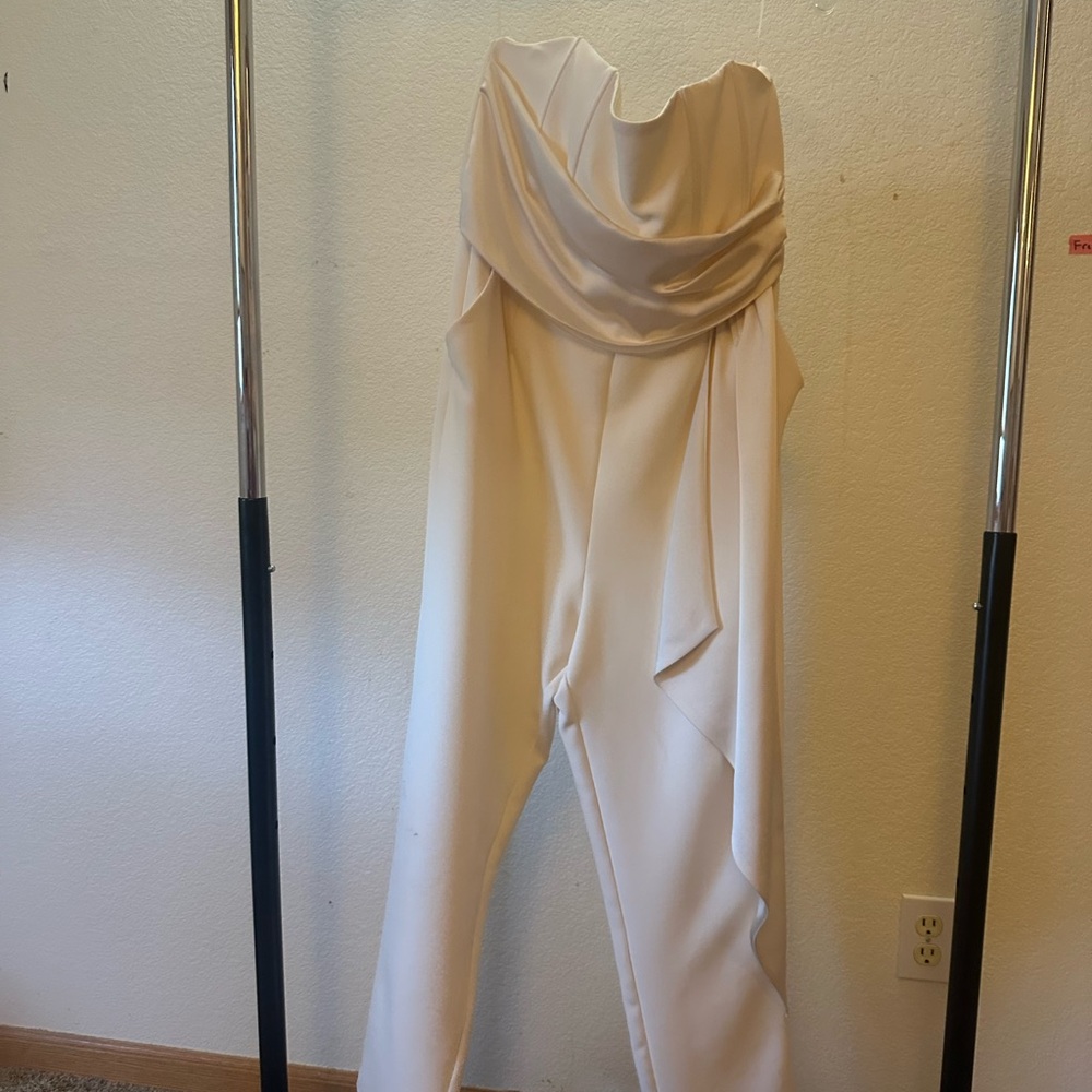 Elegant Beige Women's Jumpsuit